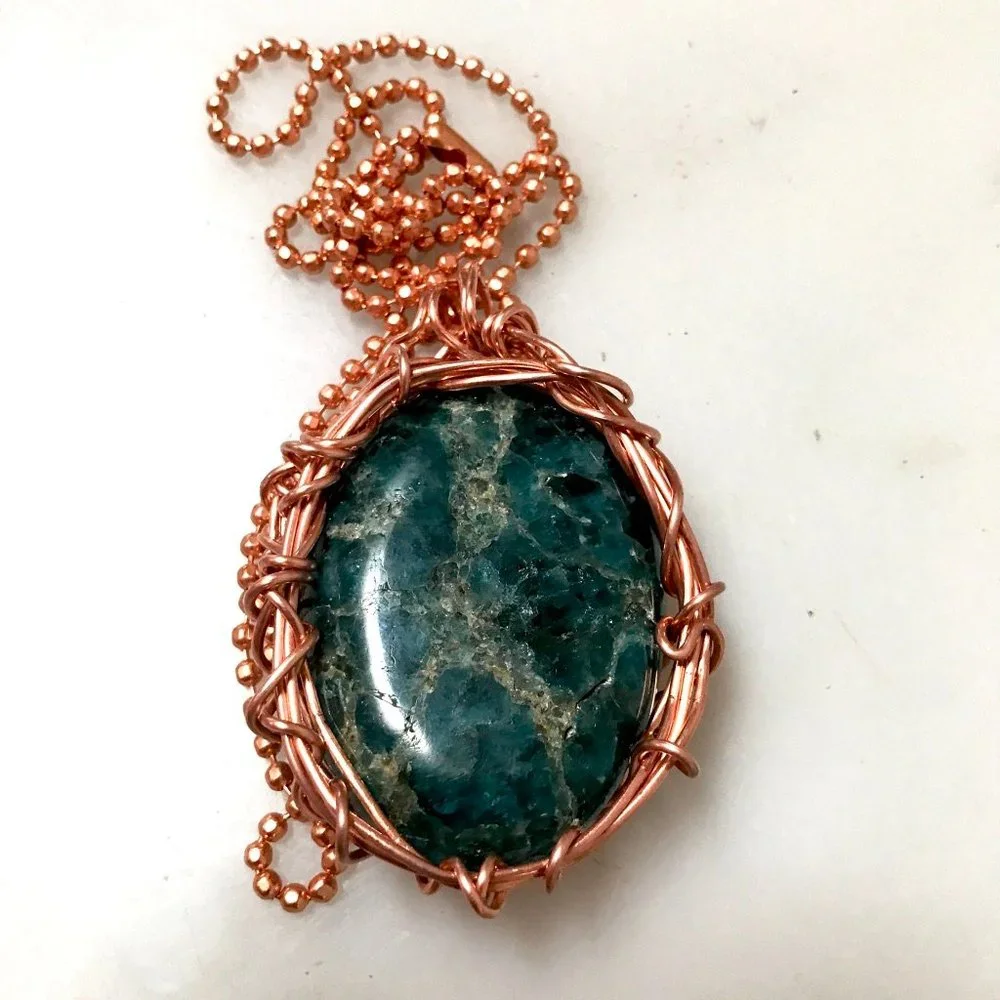 Genuine Blue Apatite Untreated Gemstone Solid Copper Pendant Necklace Handmade - Picture 8 of 10